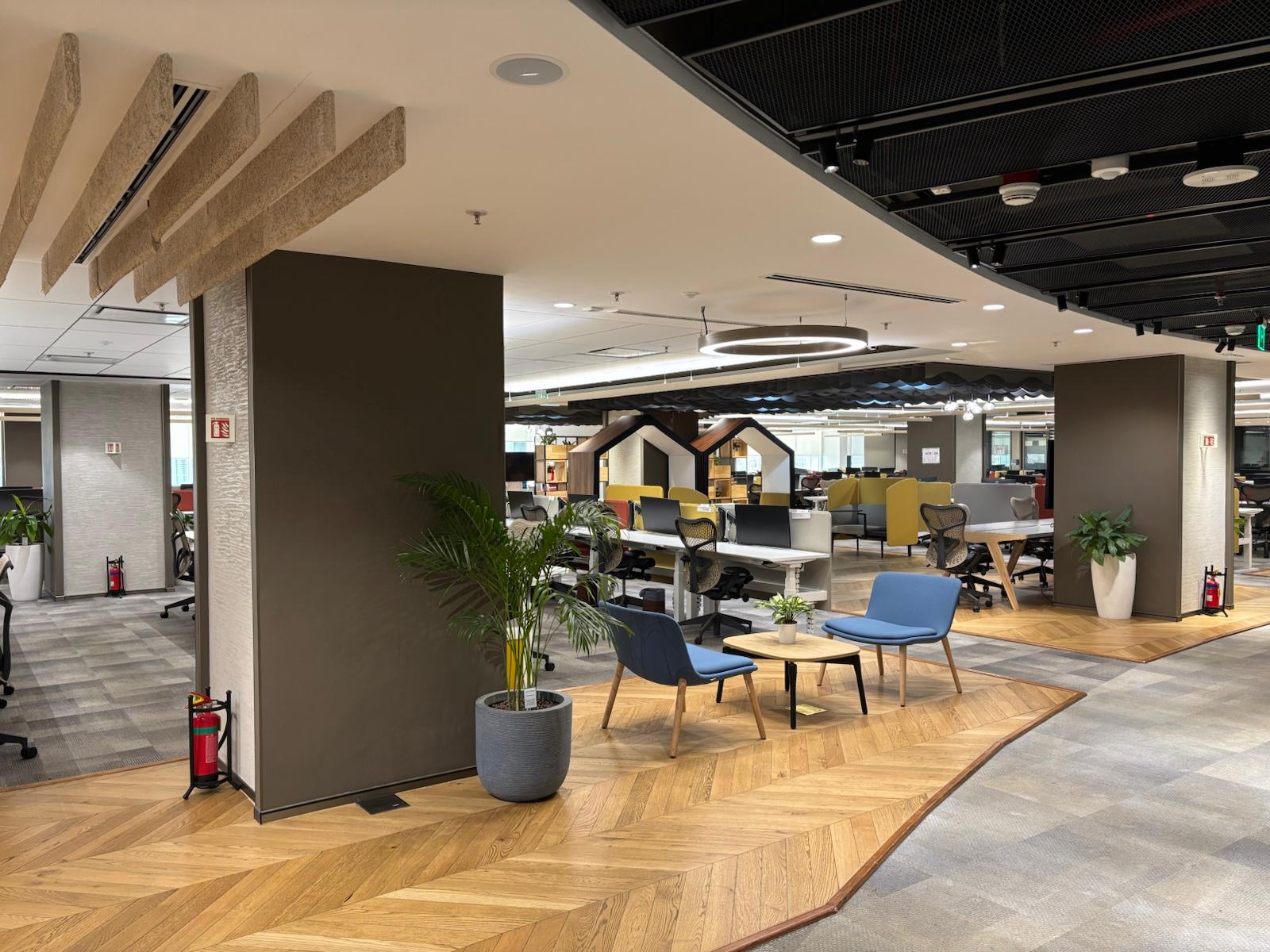 DLF Corporate Office Fit-Out